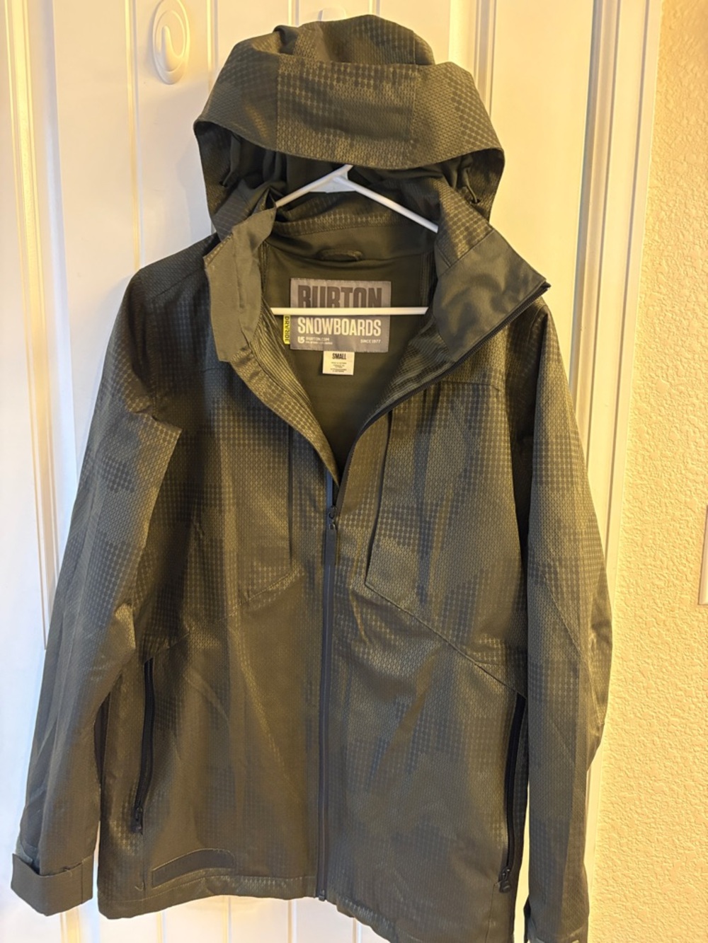 Burton Men's Olive Green Hooded Snowboard Jacket